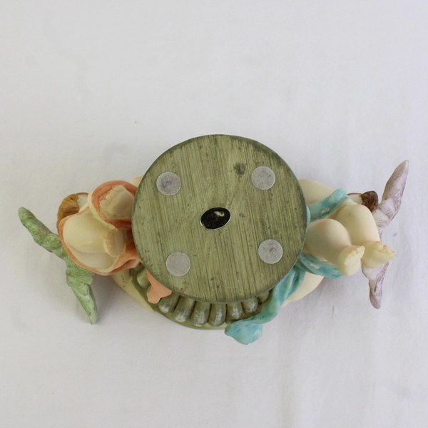 Unbranded Resin Pastel Angel/Cherubs Pillar Candle Holder 5.75" Tall