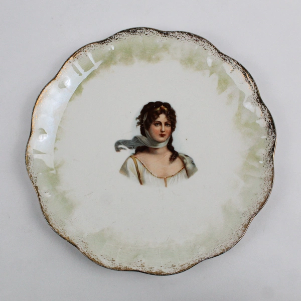 Limoges China Decorative Round Plate Woman With Scarf 9.5" Diameter