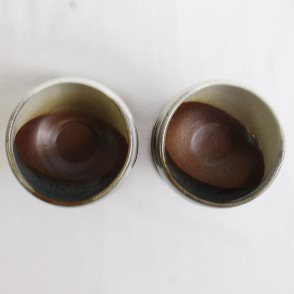 Lot Of 2 Matching Unbranded/Unmarked Handmade Ceramic Goblets 4.75" Tall