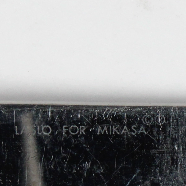 Laslo for Mikasa Regency Dinner Knife 18-8 Glossy Stainless Flatware