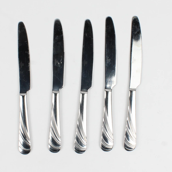 Lot of 5 Mikasa Swirl Dinner Knives Stainless Steel
