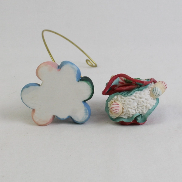 Vintage Enesco Cute As A Button Grandma Sew Sweet Resin Ornament and Stand