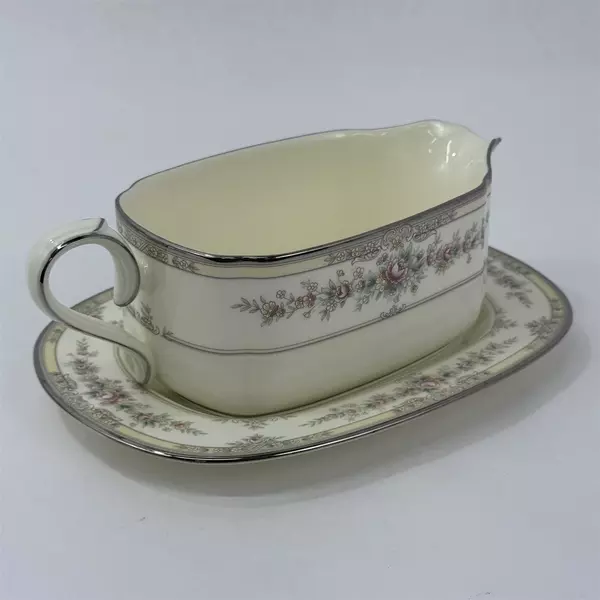 Noritake Shenandoah 9729 Gravy Boat & Underplate 