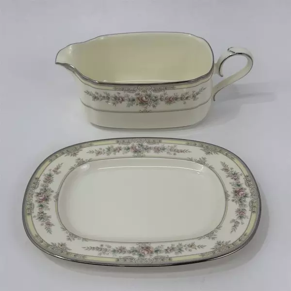 Noritake Shenandoah 9729 Gravy Boat & Underplate 