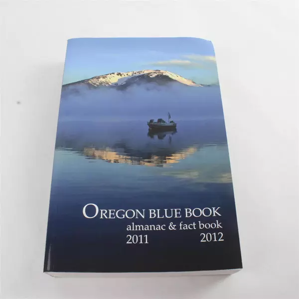 Oregon Blue Book Almanac & Fact Book 2011-2012 Paperback