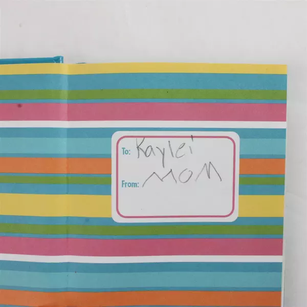 Lot of 2 Mini Books Emergency Board Book & Road Trippin' Fun Trivia