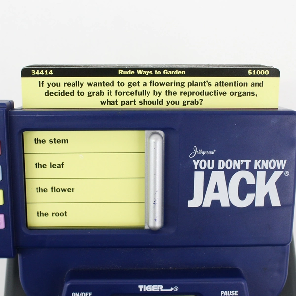 1998 Tiger Electronics Jellyvision You Don't Know Jack Talking Tabletop Game 