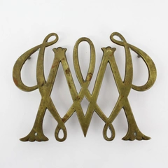 1950 Virginia Metal Crafters William and Mary Brass Trivet