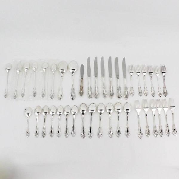40 Piece Oneida Community BRAHMS Stainless Flatware Silverware Pierced
