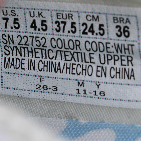 Skechers White Air Cooled Memory Foam Slip-On Sneakers Women's Size 7.5 FLAW