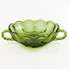 Vtg Anchor Hocking Fairfield Avocado Green Two-Handled Nappy Bowl Pressed Glass