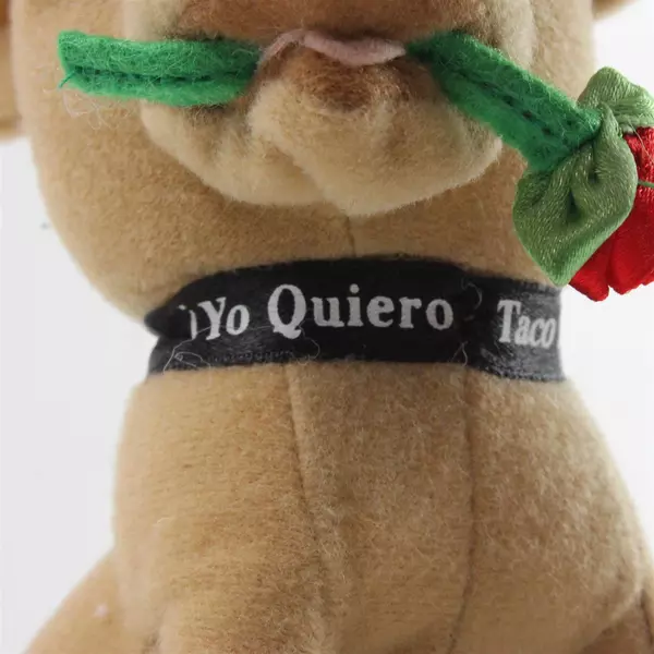 Yo Quiero Taco Bell Chihuahua Dog with Rose Plush Toy Vintage