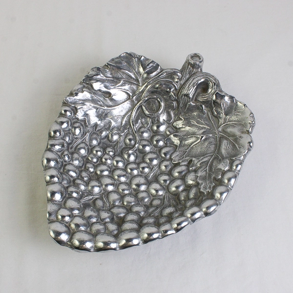 VTG Wilton Armetale RWP Pewter Grape Bowl Candy Dish 10"