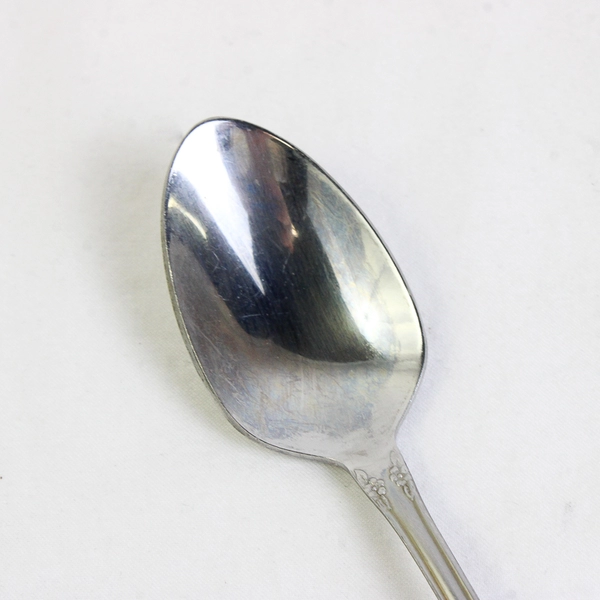 Set of 2 Oneida Mansfield Frosted Stainless Steel Teaspoons