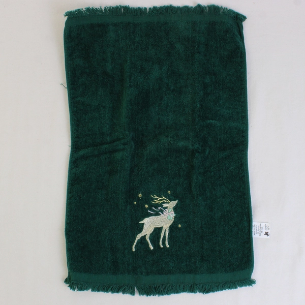 Lot Of 2 Saturday Knight Matching Green Embroidered Deer W/ Snow Hand Towels