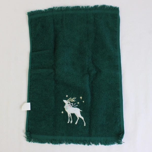 Lot Of 2 Saturday Knight Matching Green Embroidered Deer W/ Snow Hand Towels