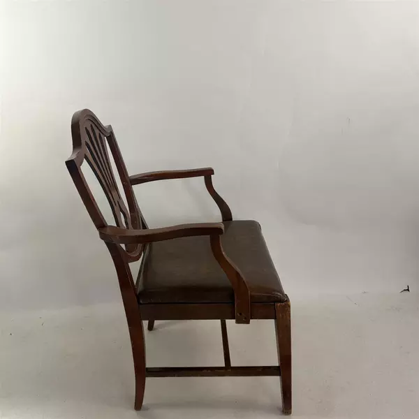 Antique 1902 English Hepplewhite Style Brown Cushioned Chair