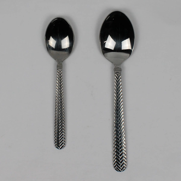 Lot of 2 Wallace Silver Reins Rounded Handle Teaspoon & Oval Soup Spoon Rare