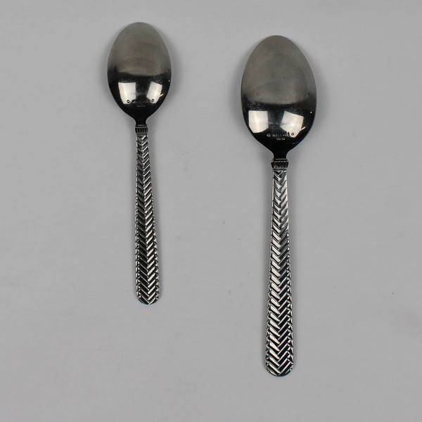 Lot of 2 Wallace Silver Reins Rounded Handle Teaspoon & Oval Soup Spoon Rare