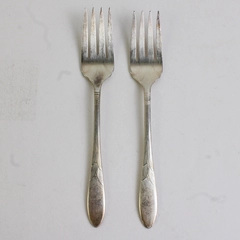 Lot of 2 Oneida Silverplate 1932 Lady Hamilton Salad Forks 6.75"