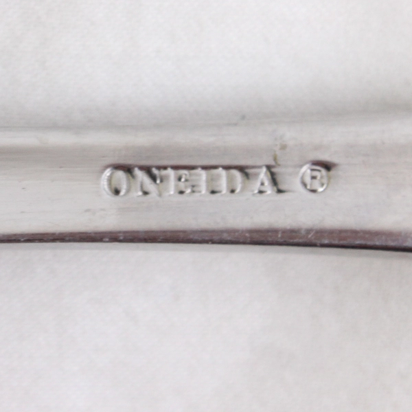 Oneida Joanne Cold Meat Fork 9.25"