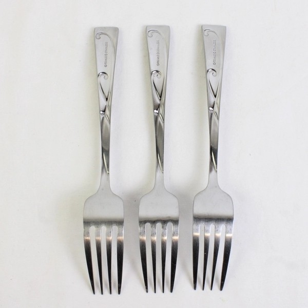 Lot of 3 Towle Blossom 18/0 Dinner Forks Frosted Stainless Steel 7.5"