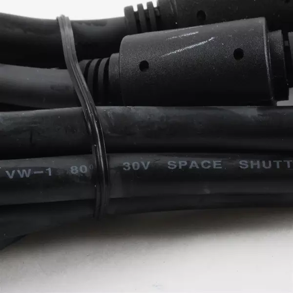 Set of 2 Space Shuttle -C Cable 80° 30V Style Model 20276 Open Box 10"x4.5"x2"