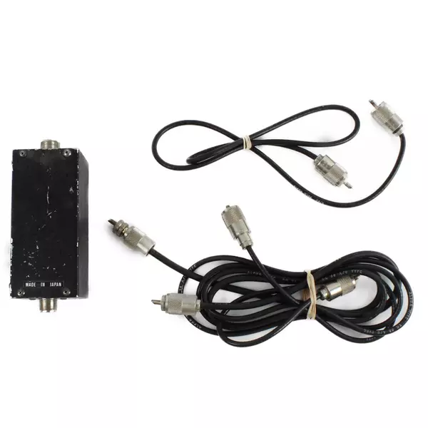 Magnadyne SWR-72 Field Strength Meter w/ 2 Extra Cords Untested