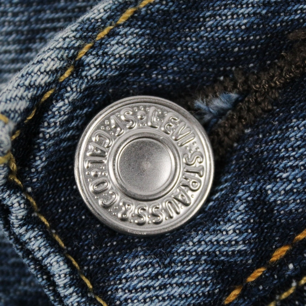 Levi's 501 Jeans Men's 32x32 Light Wash Straight Leg Button Fly Denim Jeans