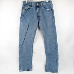 Levi's 501 Men's 32x32 Light Wash Straight Leg Button Fly Denim Jeans