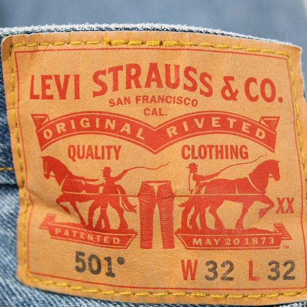Levi's 501 Men's 32x32 Light Wash Straight Leg Button Fly Denim Jeans