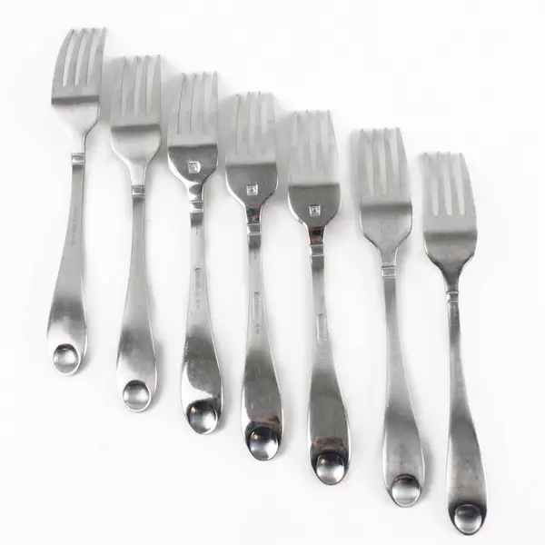 Set of 7 Oneida Satin Garnet Stainless Dinner Forks 8" Flatware