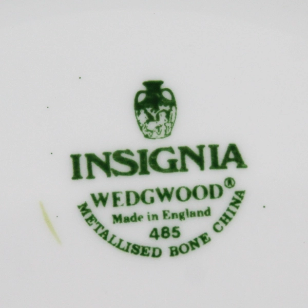 Wedgwood Insignia 10" Dinner Plate Metallised Bone China Gold Band Pink Flowers