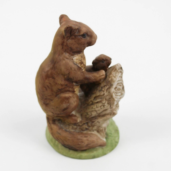  Vintage Bisque Porcelain Mother and Baby Squirrel Figure 5"