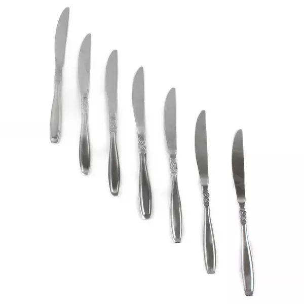 Set of 7 Oneida Vista Modern Stainless Solid Steak Knives 9.5"