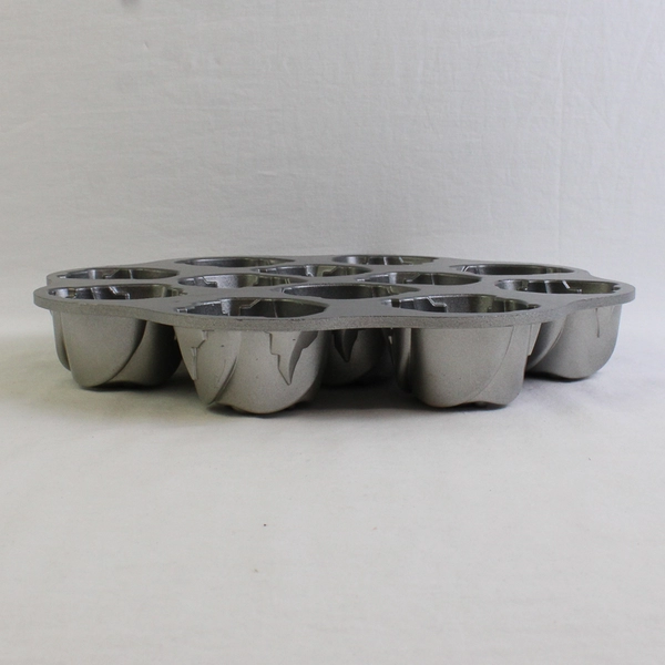 Nordic Ware Sweetheart Rose Muffin Cake Pan 12 Roses Non-Stick Made in USA