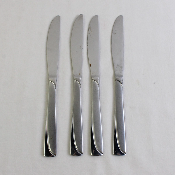 Lot Of 4 Oneida Silver Madeline (Stainless) Flatware Dinner Knives 8.75" Long
