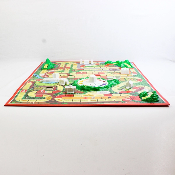 1985 Milton Bradley The Game Of Life Board Game Complete