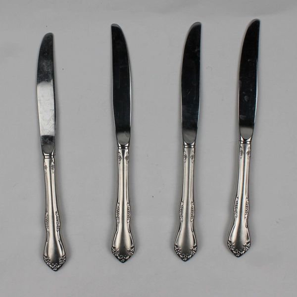 Lot Of 4 Oneida Silver Mansfield (Stainless) Flatware Dinner Knives 9" Long