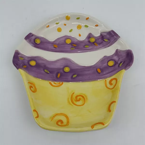 2009 Giftcraft Birthday Wishes Ceramic Cupcake Shaped Snack Plate