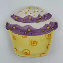 2009 Giftcraft Birthday Wishes Ceramic Cupcake Shaped Snack Plate