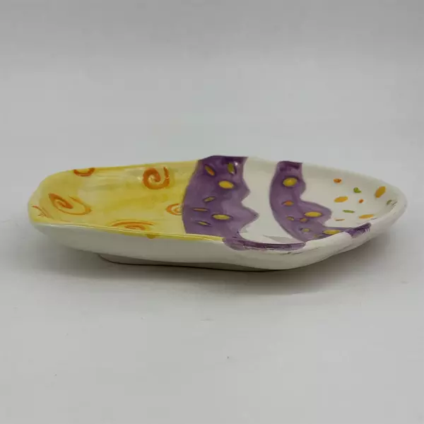 2009 Giftcraft Birthday Wishes Ceramic Cupcake Shaped Snack Plate