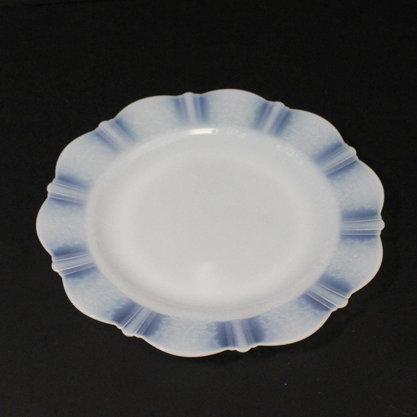 1930s MacBeth Evans American Sweetheart Monax White Glass Luncheon Plate 9” 