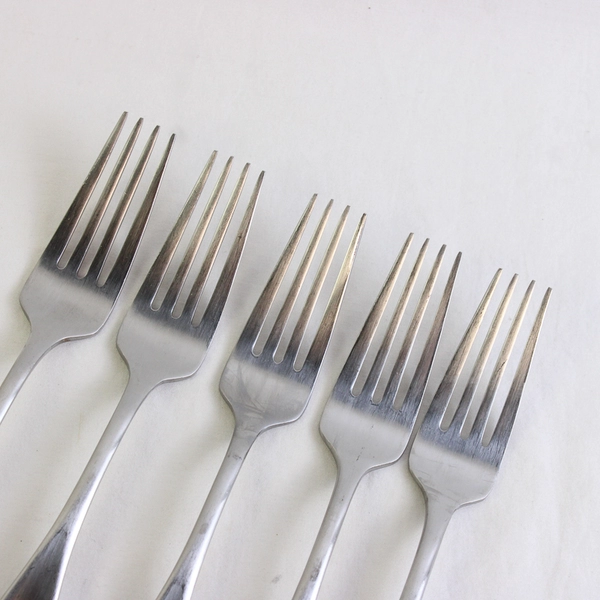 Lot Of 5 Oneida Silver Satin Voss (Stainless) Flatware Dinner Forks 8" Long
