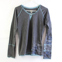 Mountain Hardwear Women's L Blue and Gray Long Sleeve Henley Shirt 