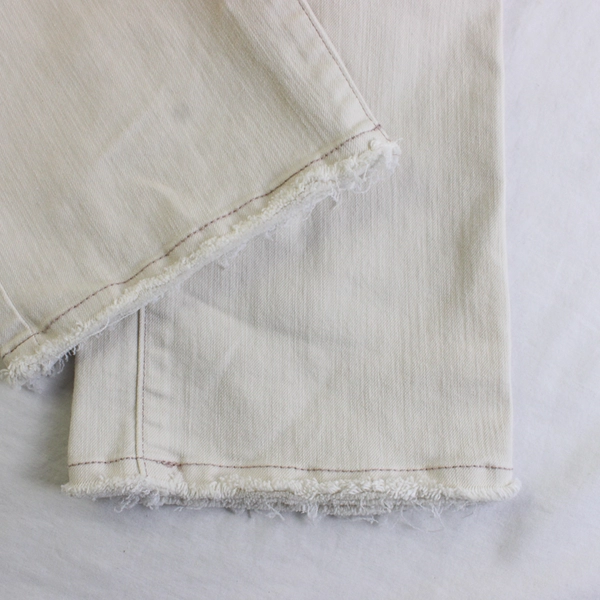 Democracy Women's 6 Cream White "Ab" Technology Cropped Skinny Jeans