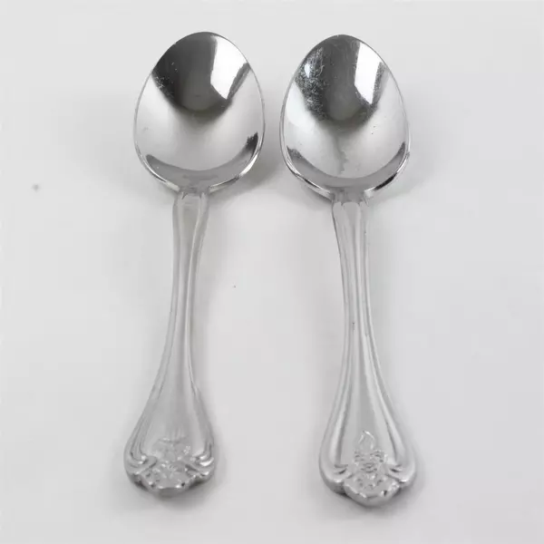 Set of 2 Oneida Boutonniere Stainless Oval Soup Spoons 7.25" 