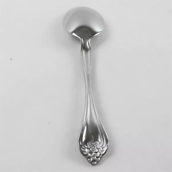 Set of 2 Oneida Boutonniere Stainless Oval Soup Spoons 7.25" 