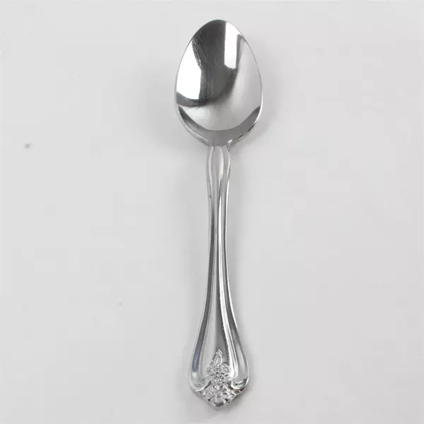 Set of 2 Oneida Boutonniere Stainless Teaspoons 6.25" Vintage 