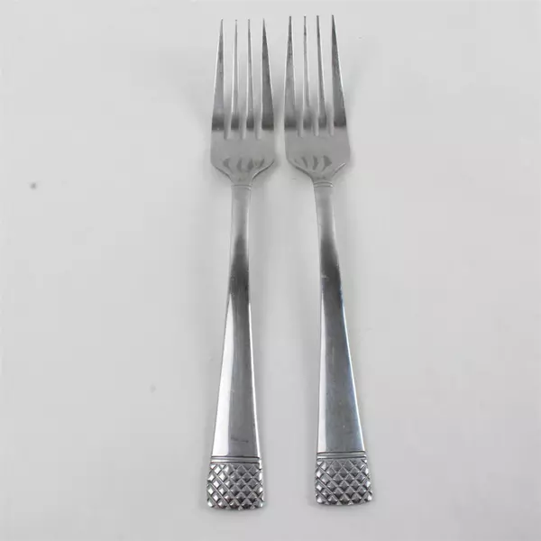Set of 2 Oneida Braxton Stainless Dinner Forks 8" 